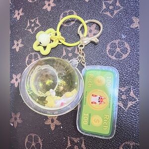 ❤️Liquid Yellow Ball and Green Cash Keychain/Bag/Phone Charm